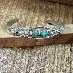 Handmade Navajo Spice Mojave Sterling Silver Cuff Bracelet‎ with Natural Stone